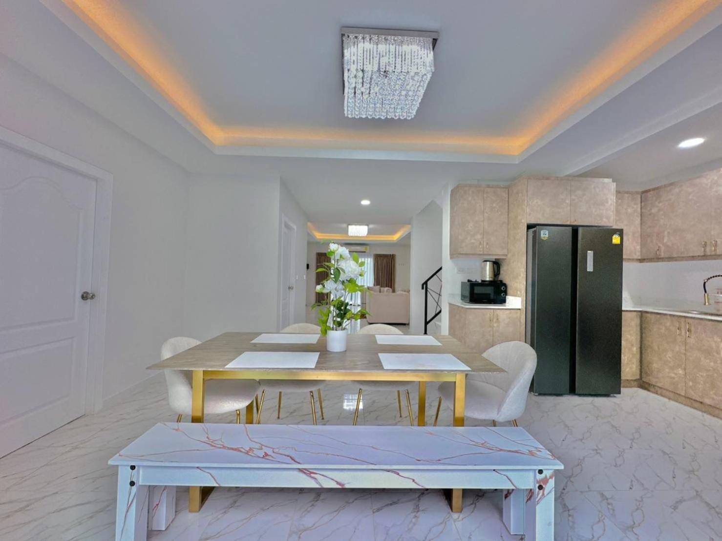 4Bedroom Pool Villa Near Walking St Bonk Pattaya Exterior foto